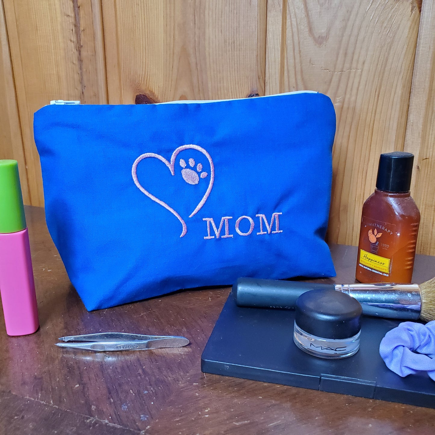 Dog/Cat Mom Embroidered Make-up/Accessories Bag. Comes in a variety of colors!