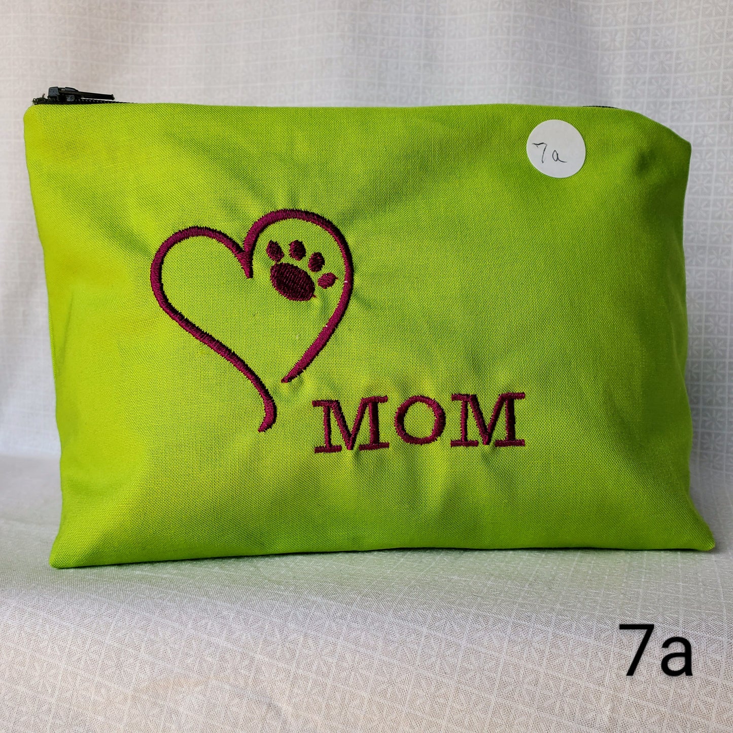 Dog/Cat Mom Embroidered Make-up/Accessories Bag. Comes in a variety of colors!